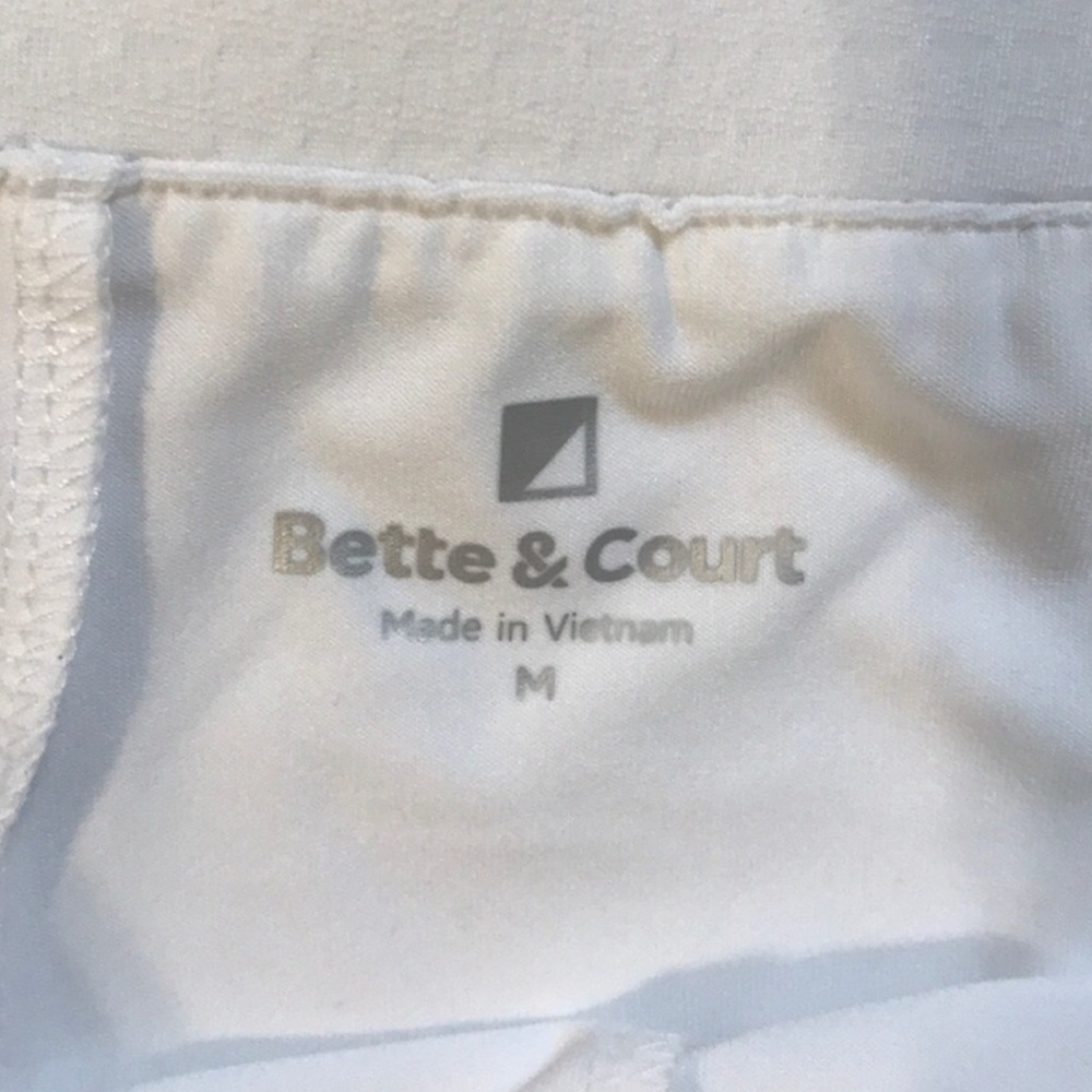 White tennis Skirt - Picture 2 of 3